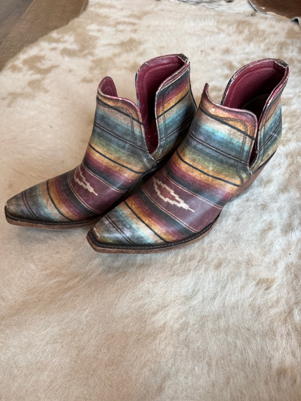 Ariat Dixon Saddle Blanket Ankle Boots